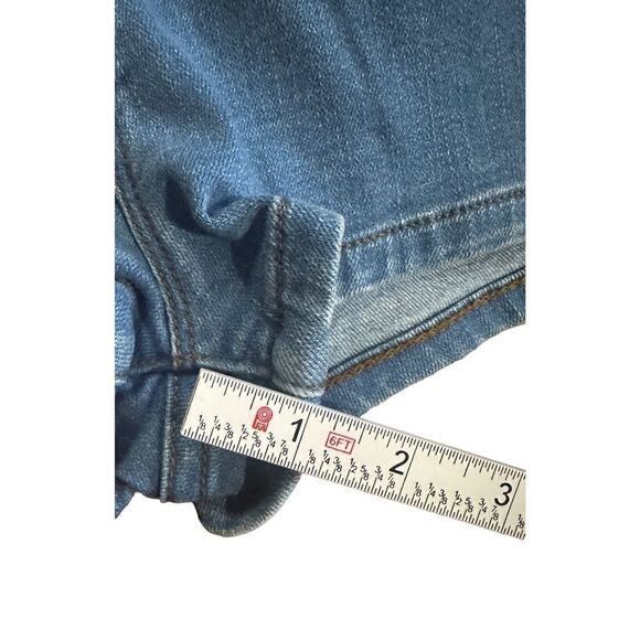 BDG Pinup Super High Rise Light Wash Shorts Size 25 - Picture 8 of 9